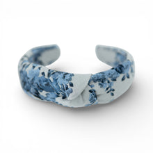 Load image into Gallery viewer, Cape Cod Floral - Knotted Headband
