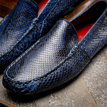 Load image into Gallery viewer, Capri Blue Jeans
