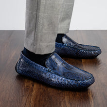 Load image into Gallery viewer, Capri Blue Jeans
