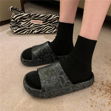 Load image into Gallery viewer, Cartoon Couple Fashion Bear Sandals Non-Slip Thick-Soled Indoor And Outdoor Slippers Men's Flip Flops Athletic Slide Sandals Flat Slip On Sandals For Women Summer Slippers
