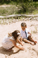 Load image into Gallery viewer, Champagne Darling Hair Bow
