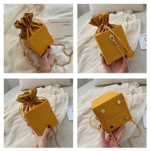 Load image into Gallery viewer, Chic Alligator Pattern Bucket Bag
