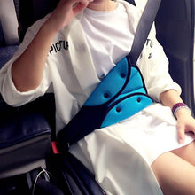 Load image into Gallery viewer, Child Seat Belt Adjustment Holder Car Anti-Neck Neck Baby Shoulder Cover Seat Belt Car Safe Seat Belt Cover Soft Adjustable Children Safety Belt Fixer Triangle Anti-ledge For Child Neck Protection Belts Seat Positioner Child Seatbelt for Kids Safety
