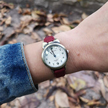 Load image into Gallery viewer, Children Retro Case Design Cute Cat Kids Watch Quartz Analog Children Watches Minimalist Dress Fashion Quartz Luxury Round Leather Strap Slim Women Watches
