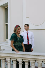 Load image into Gallery viewer, Classic Christmas Men’s Tie
