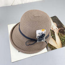 Load image into Gallery viewer, Classic Style Straw Hat Women Foldable Traveling Summer Women's Big Sun Hat Vintage Design Wide Side Straw Hat Female Summer Beach Hat Holiday Party Cap 56-58CM
