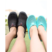 Load image into Gallery viewer, Classic Women Shoes Beach Closed Toe Slippers Unisex Hollow Out Casual Couple Flip Flops Garden Clogs  Non-slide Men And Women Slippers

