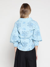 Load image into Gallery viewer, Collared Puff Sleeve Patterned Shirt
