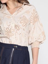Load image into Gallery viewer, Collared Puff Sleeve Patterned Shirt
