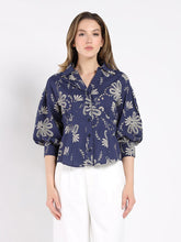 Load image into Gallery viewer, Collared Puff Sleeve Patterned Shirt
