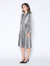 Load image into Gallery viewer, Color Block Satin Lapel Collared Belted Dress
