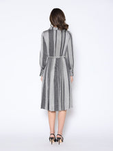 Load image into Gallery viewer, Color Block Satin Lapel Collared Belted Dress
