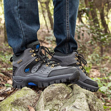 Load image into Gallery viewer, Comfortable Outdoor Waterproof Hiking Boots Men's Spring And Autumn Hiking Wear-Resistant Mountain Sports Boots Hunting Shoes High Waterproof Hiking Boots Outdoor Lightweight Mens Shoes
