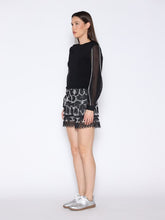 Load image into Gallery viewer, Contrast-Stitch Detail Cuff Sleeve Ribbed Body Top
