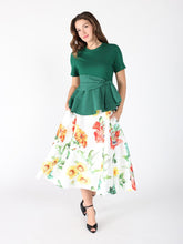 Load image into Gallery viewer, Crew Neck Oversized Bow Top
