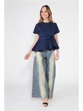 Load image into Gallery viewer, Crew Neck Oversized Bow Top
