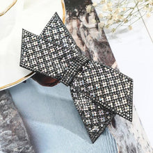Load image into Gallery viewer, Crystal Big Bow Hair Clips For Women Girls Hair Accessories Rhinestone Hairpins Plastic Hairgirps Retro Barrette Headwear Gorgeous Hair Accessories For Women

