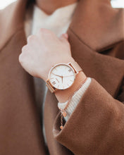 Load image into Gallery viewer, The Cuban Link Bracelet - Rose Gold
