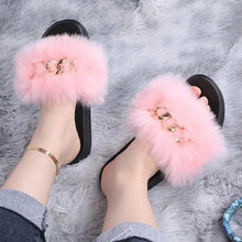 Load image into Gallery viewer, Cute Fluffy Ladies Indoor Warm Slippers Furry Luxury Flip Flops   Women's Fashion Flat Soft Flip Flops
