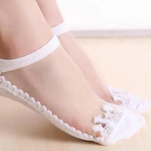 Load image into Gallery viewer, Cute Sock Slipper Women 1 Pair 2 Pieces Silk Spring Summer Thin Breathable Girl Socks Women Socks Breathable Anti-Friction Ultra Thin Socks for Women Transparent Lace Silk Elastic Socks
