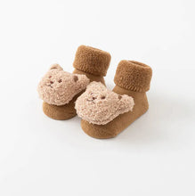 Load image into Gallery viewer, Terry Baby Socks - # BAAA91910001
