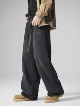 Load image into Gallery viewer, Men's Vintage Wash Loose Fit Jeans
