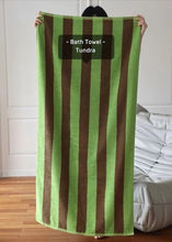 Load image into Gallery viewer, Ultra Soft Absorbent Retro Stripe Bath Towel - 100% Organic Premium Combed Cotton
