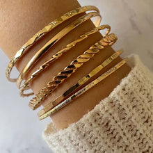 Load image into Gallery viewer, MANDOTOS Bohemian Metal Chain Bracelet Set For Women Geometric Gold Color Thick Link Bangles Six Piece
