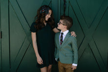 Load image into Gallery viewer, Dashing Floral Darling Hair Bow
