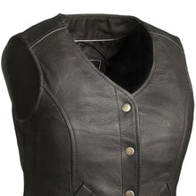 Load image into Gallery viewer, Derringer Women's Motorcycle Leather Vest
