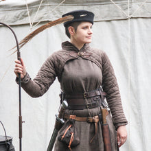 Load image into Gallery viewer, Gambeson Drachenstein Brown
