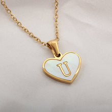 Load image into Gallery viewer, 26 Letter Heart-shaped Necklace White Shell Love Clavicle Chain Fashion Personalized Necklace For Women Jewelry Valentine's Day
