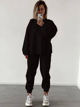 Load image into Gallery viewer, Women's Crewneck Sweatshirt &amp; Jogger Pants Two-Piece Set – Loose Fit
