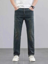 Load image into Gallery viewer, Men's Washed Straight Leg Fit Jeans

