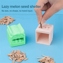Load image into Gallery viewer, Easy Opener Machine Peeler Automatic Sunflower Lazy Household Kitchen Accessories Excellent For Easy Opening
