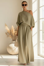 Load image into Gallery viewer, Women's Cropped Off-Shoulder Top &amp; Pants Two-Piece Set
