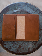 Load image into Gallery viewer, Edison Wallet - Tobacco
