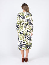 Load image into Gallery viewer, Elastic Waist Long Sleeve Printed Dress
