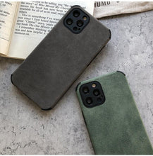 Load image into Gallery viewer, Elegant Black Green Leather Phone Case For iPhone 13 12 11 Pro Max Mini Business Soft Shockproof Back Cover Leather Case for iPhone Durable Lightweight Shockproof Slim Back Cover Compatible with iPhone

