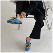 Load image into Gallery viewer, Elegant Metal Chain Design Women Slipper Closed Toe Slip On Shoes Round Toe Low Heels Casual Slides Shoes Flats Loafer Gold Chain Casual Shoes Slip On Women's Slide Sandals Slipers
