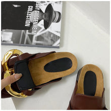 Load image into Gallery viewer, Elegant Metal Chain Design Women Slipper Closed Toe Slip On Shoes Round Toe Low Heels Casual Slides Shoes Flats Loafer Gold Chain Casual Shoes Slip On Women's Slide Sandals Slipers
