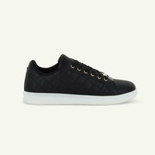 Load image into Gallery viewer, VOLTAIRE: QUILTED COURT SHOE - BLACK
