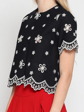 Load image into Gallery viewer, Embroidered eyelet crop top
