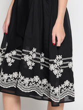 Load image into Gallery viewer, Embroidered sleeve &amp;skirt bottom puff sleeve dress
