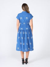 Load image into Gallery viewer, Embroideried sleeveless belt dress

