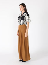 Load image into Gallery viewer, Emroidered Band V-Neck Puffed Sleeve Top
