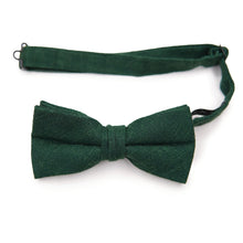 Load image into Gallery viewer, Evergreen Men's Pre-tied Bow Tie
