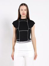 Load image into Gallery viewer, Exposed Seam Crew Neck Sleeveless Top
