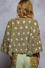Load image into Gallery viewer, POL Contrast Crochet Cropped Knit Top
