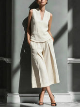 Load image into Gallery viewer, Women's Sleeveless Linen Shirt &amp; Cropped Pants Set – Casual 2-Piece Outfit
